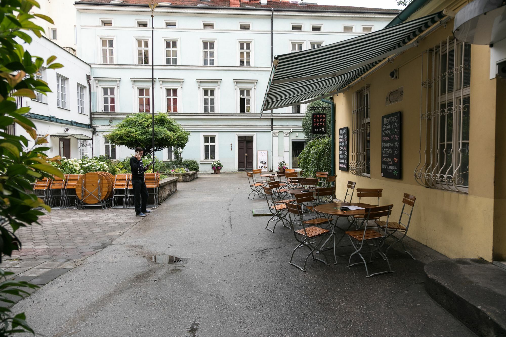 Welcome Charles Bridge Apartments Prague Exterior photo